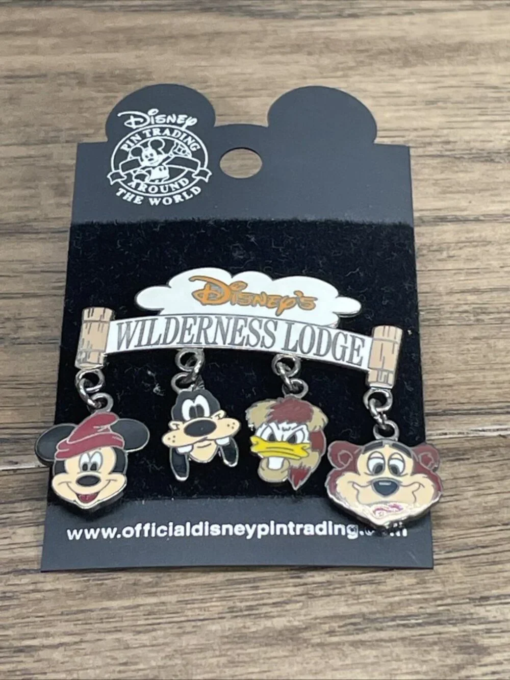 NEW Walt Disney World Wilderness Lodge Dangler Pin Mickey Goofy Donald KG JD